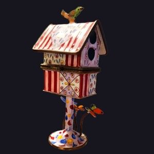 1999 KELVIN CHEN Enamel Hand Painted Hinged Bird House Trinket Box #548